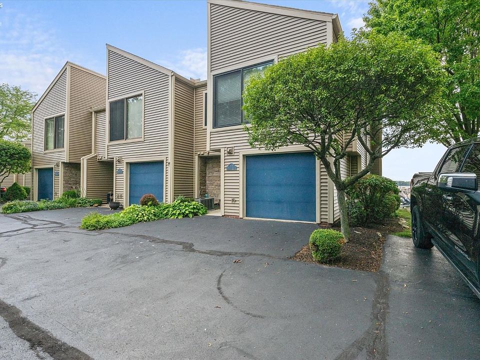 1st image of 616 Parkside Dr #7