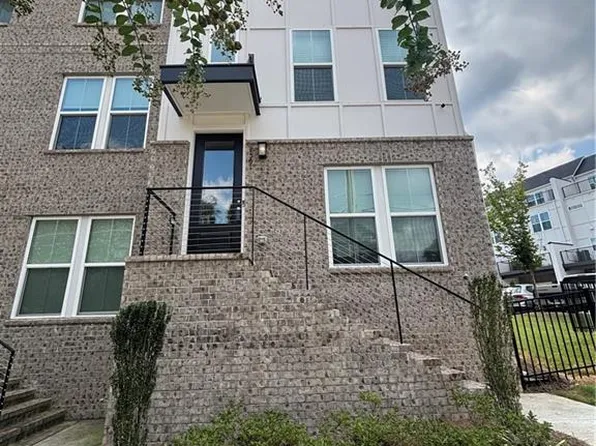 2551 Astaire Ct, Atlanta, GA 30318