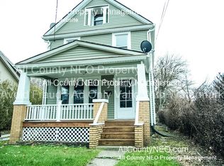 16 Palmetto Ave, Akron, OH 44301