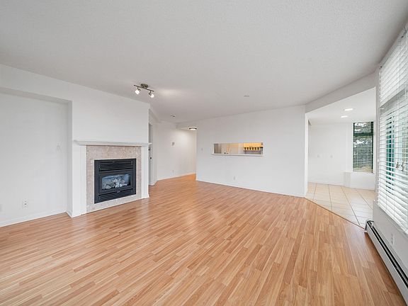 5th image of 15466 N Bluff Rd #303