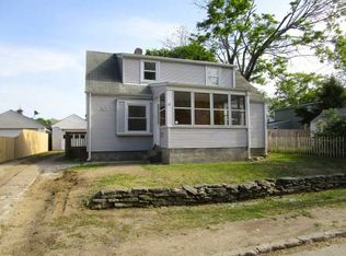 10 Link St, Warwick, RI 02886