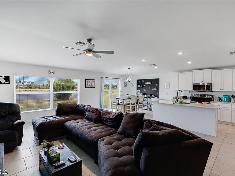 3856 Treasure Oak Way — Photo 2
