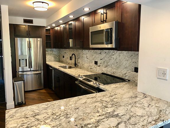 This kitchen has it all!