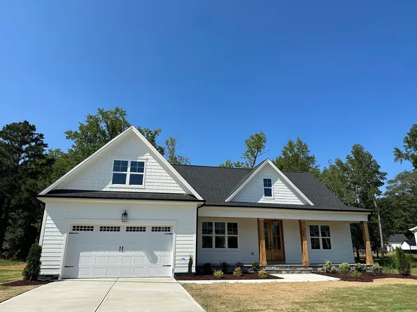 366 Lambert Ln, Fuquay Varina, NC 27526
