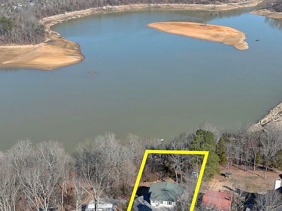 3rd image of 1588 Robbin Ln