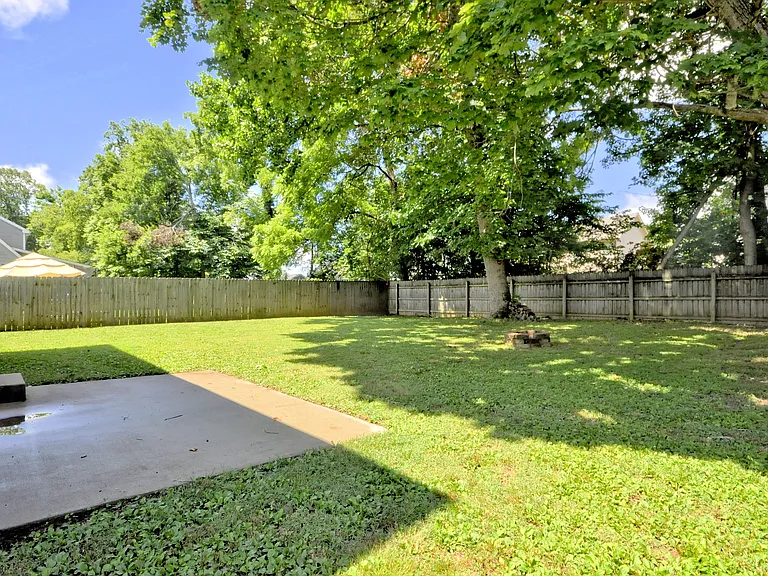 1212 Morstead Dr — Photo 54
