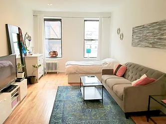 Rented by Living New York