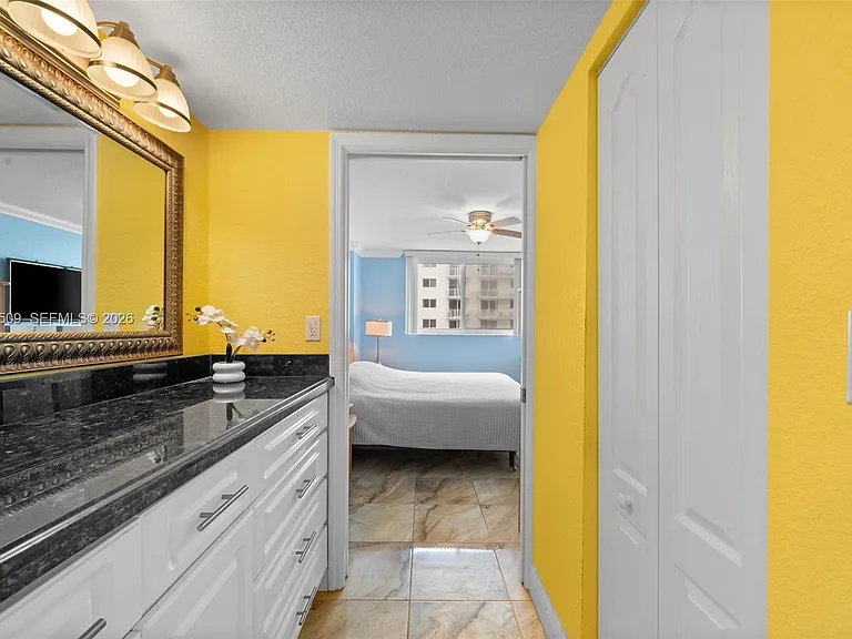 401 Ocean Dr #509 — Photo 14