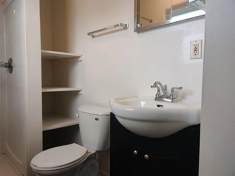 843 Hartford St — Photo 20