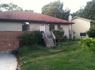 565A Knox Ave, Hollister, MO 65672
