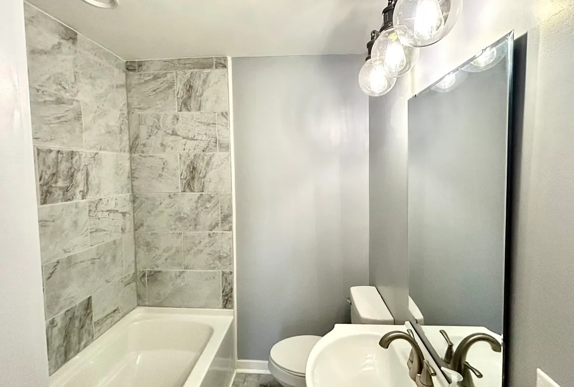 3 bed, $950 — Photo 4
