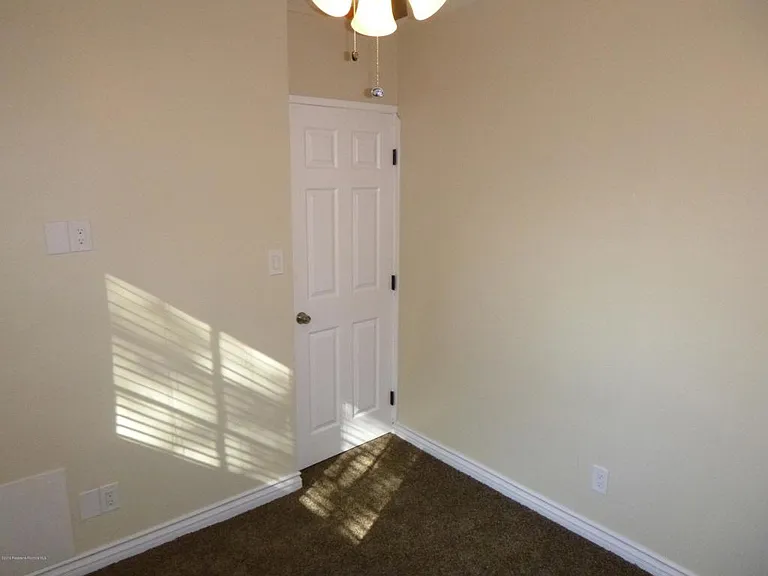 770 W Altadena Dr — Photo 18