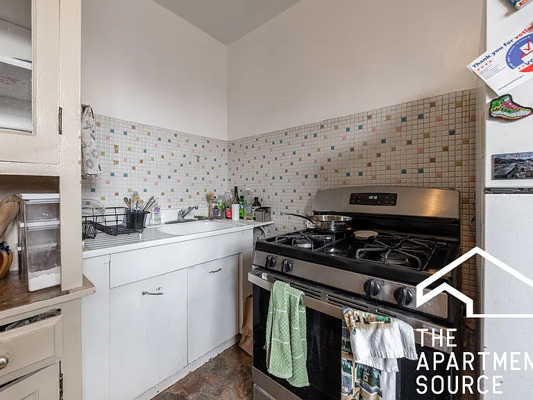 3709 N Hoyne Ave #2 — Photo 9