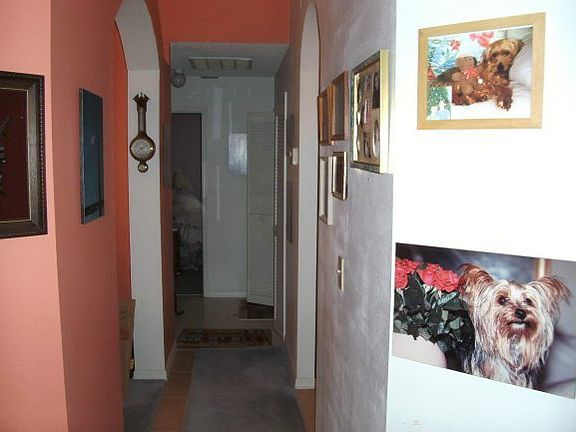 4th image of 3156 Brentwood Ln S