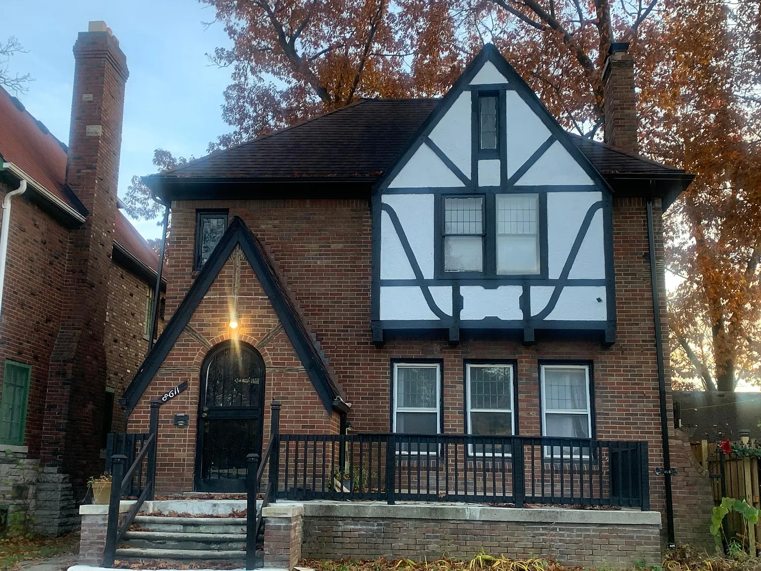 4 bed, 2200 sqft, $2,400 — Photo 1