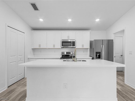 3rd image of 1725 NW 7th Pl