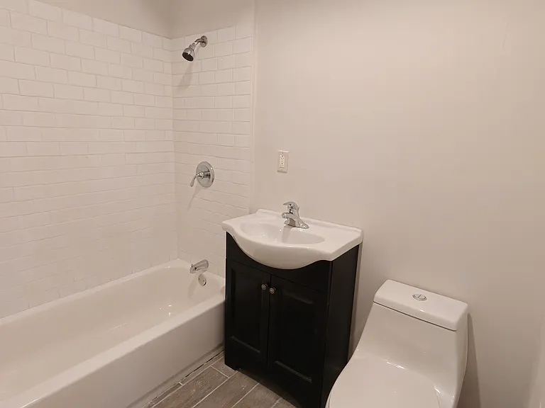 10 Union St #1L — Photo 9
