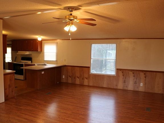 4th image of 605 Kinser Park Ln