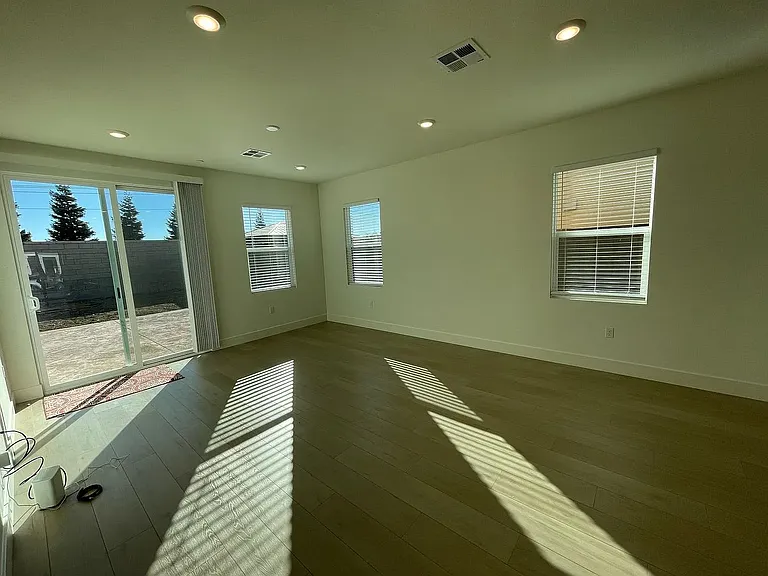 3176 Balance Cir — Photo 7