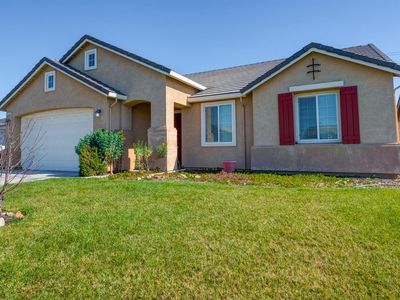 740 Fume Blanc Ct, Los Banos, CA, 93635