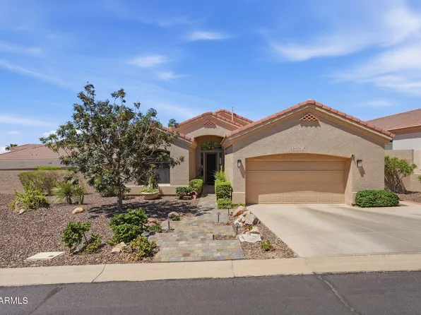 6334 E VIEWMONT Drive #28, Mesa, AZ 85215