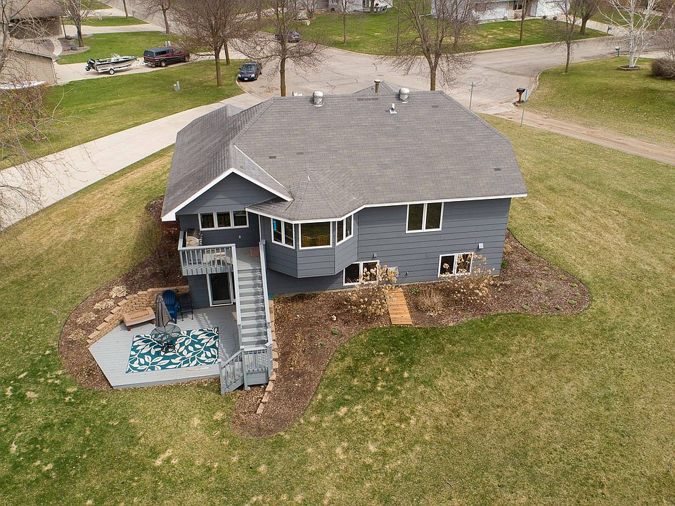 1st image of 916 Meadowhill Ln