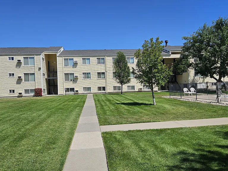 Mesa Vista Apartments — Photo 6