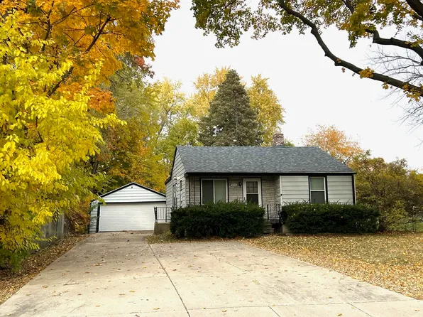 3906 Abbotsford Rd, Rockford, IL 61107