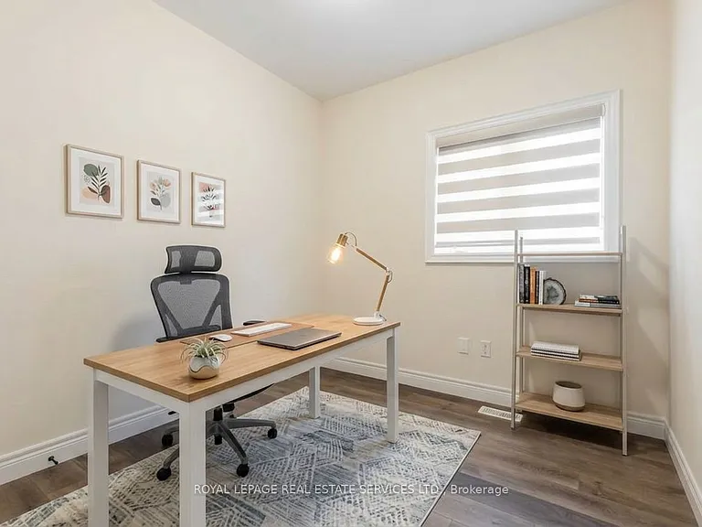 42 Beachwalk Cres — Photo 16