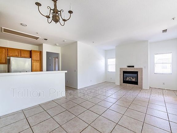 4th image of 26301 Arboretum Way Unit 106