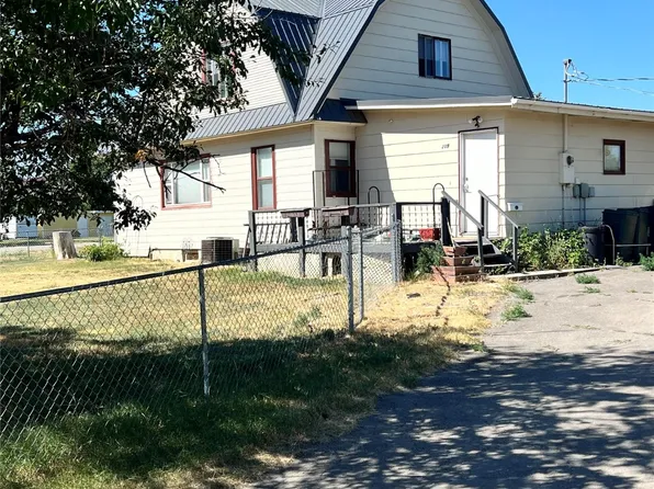 209 2nd Ave NE, Brady, MT 59416