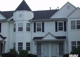 1st image of 13 Victorian Ln