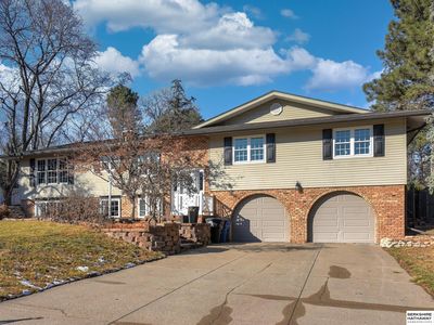 322 Heavenly Dr, Omaha, NE, 68154