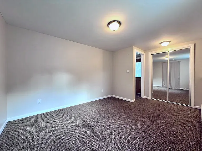 1 bed, $2,299 — Photo 3