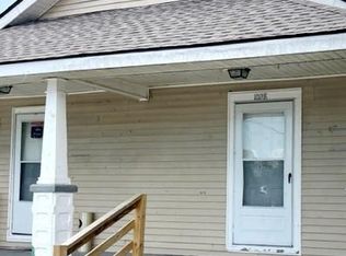 1028 Romain St, Gretna, LA 70053