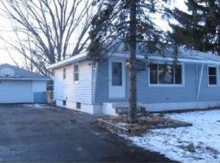 11408 Palm St NW, Coon Rapids, MN 55448