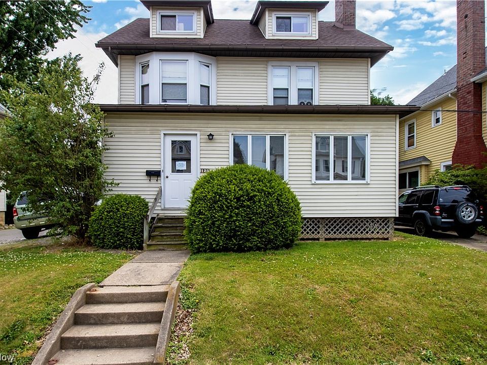 1st image of 125 E Bowman St