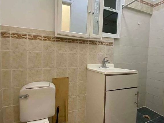 4th image of 488 Amsterdam Ave #2NN