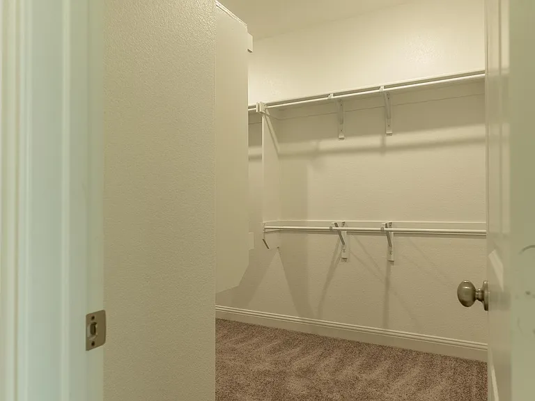 7814 Willow Ct — Photo 9