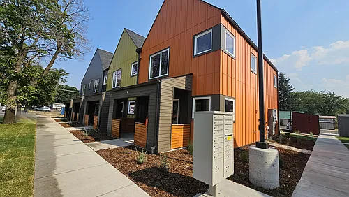 1329 Defoe St #101 Photo 1