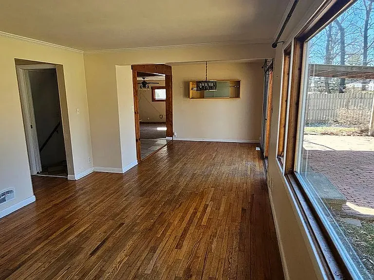 227 Timber Ln — Photo 9