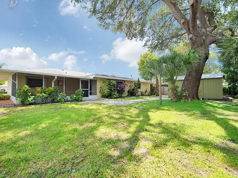 3379 Bougainvillea St — Photo 27