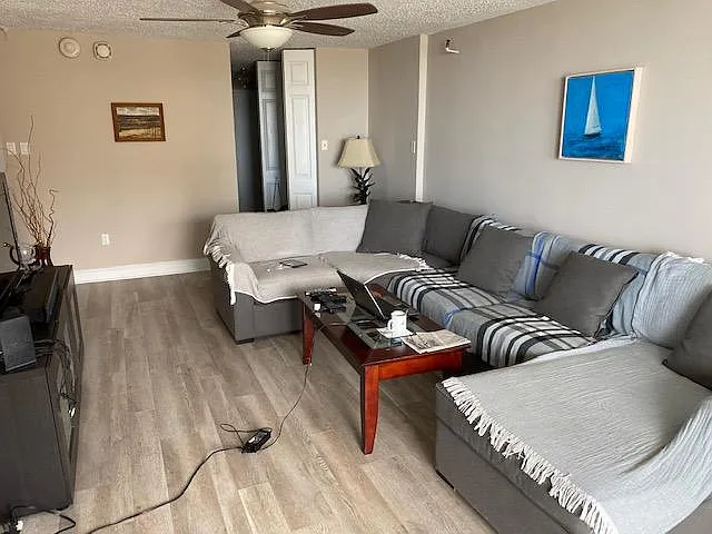 5200 Boardwalk #16D — Photo 3