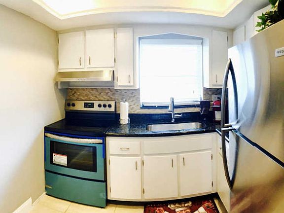 4th image of 2891 Ashley Dr W APT H