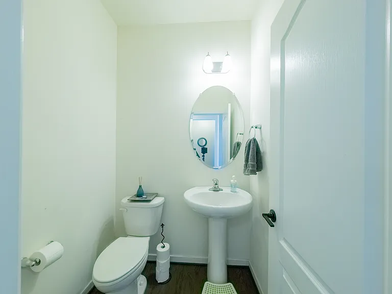 10878 Holman Ridge Rd — Photo 43