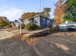 76 Dewey St, Manchester, NH 03103