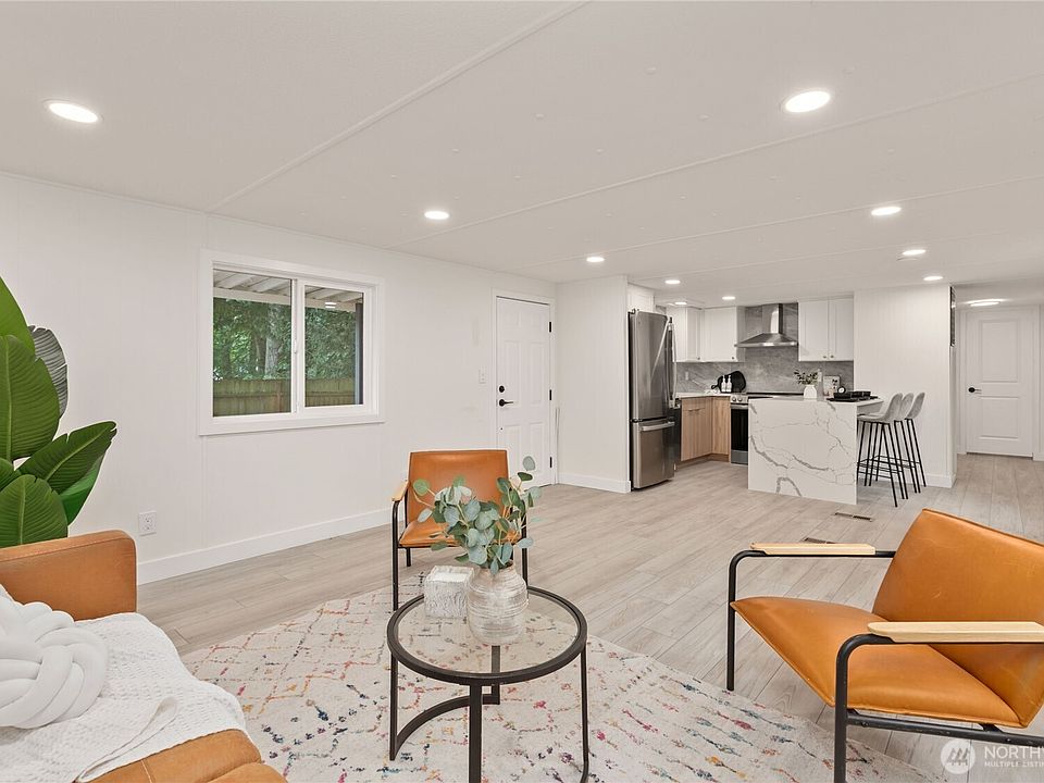 1st image of 15409 Westshore Drive SE
