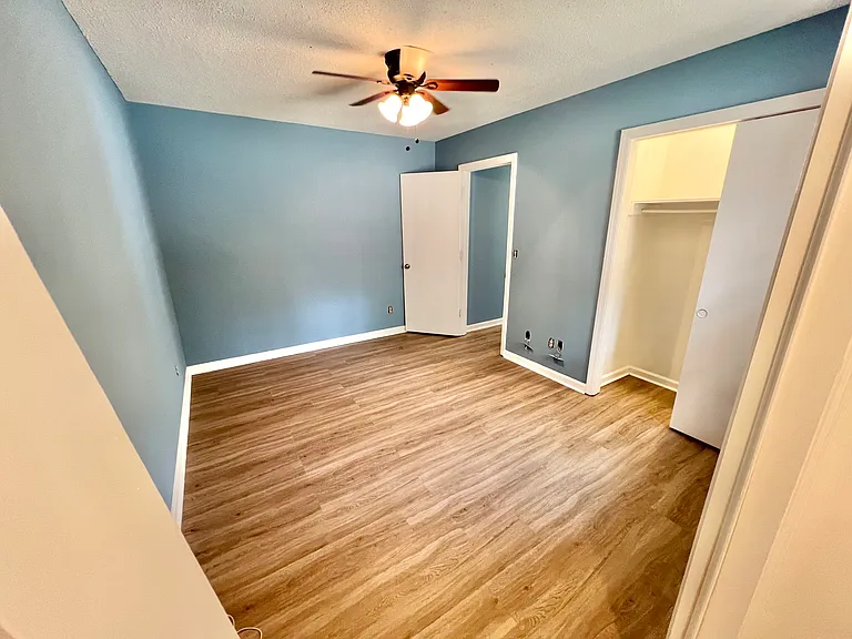 414 Zetterower Rd #B — Photo 8