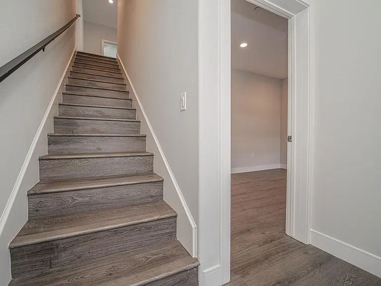 4526 1/2 Saint Charles Pl — Photo 31