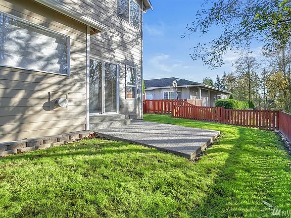 3rd image of 26110 74th Ave NW